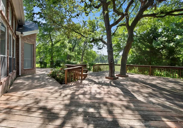 Photo 2 of Single family home for sale at 1200 Danbury Dr, Mansfield, TX 76063 | MLS# 21323624 | Listing updated on 2026-09-23