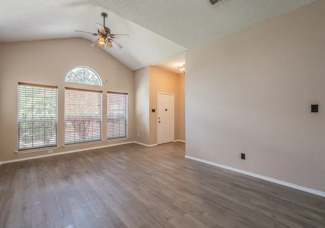 Photo 3 of Single family home for sale at 10212 Brea Canyon Rd, Fort Worth, TX 76108 | MLS# 21323688 | Listing updated on 2026-07-10