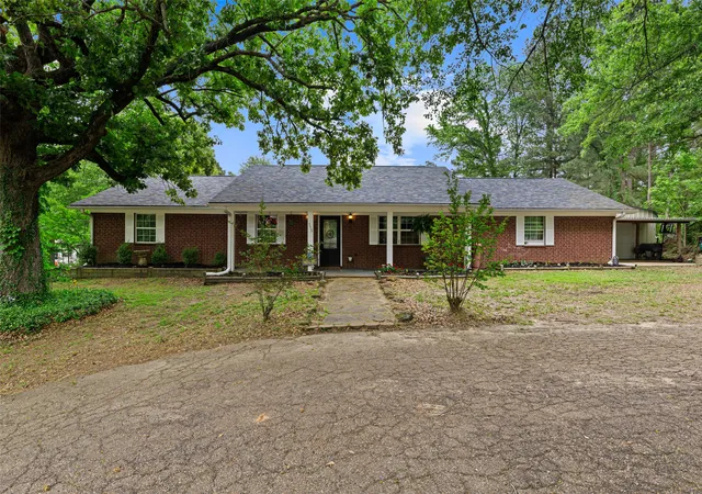 Single family home for sale at 113 Dearing Creek Rd, Gladewater, TX 75647 | MLS# 21326907