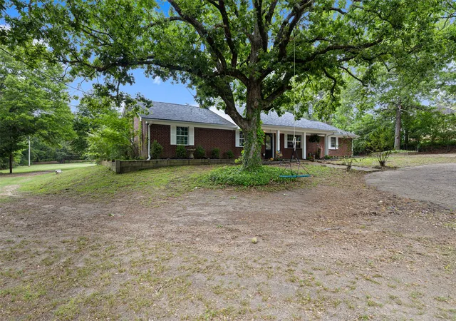 Photo 2 of Single family home for sale at 113 Dearing Creek Rd, Gladewater, TX 75647 | MLS# 21326907 | Listing updated on 2026-08-22