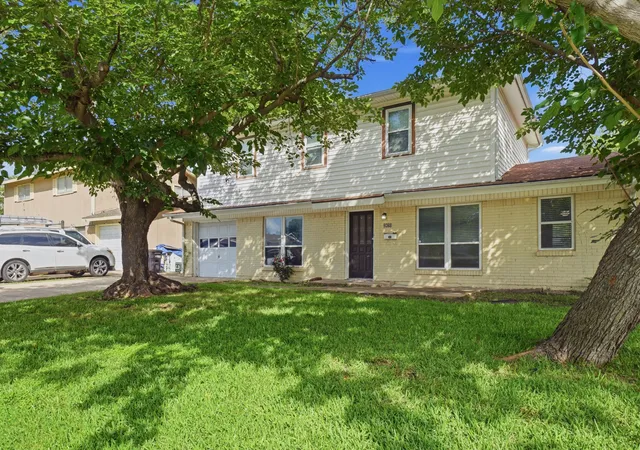 Photo 2 of Single family home for sale at 2430 Mark Dr, Mesquite, TX 75150 | MLS# 21282253 | Listing updated on 2026-10-05