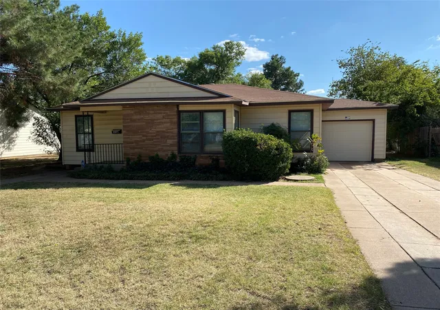 Photo 1 of Single family home for sale at 2371 Moore St, Abilene, TX 79605 | MLS# 21327743 | Listing updated on 2026-08-03