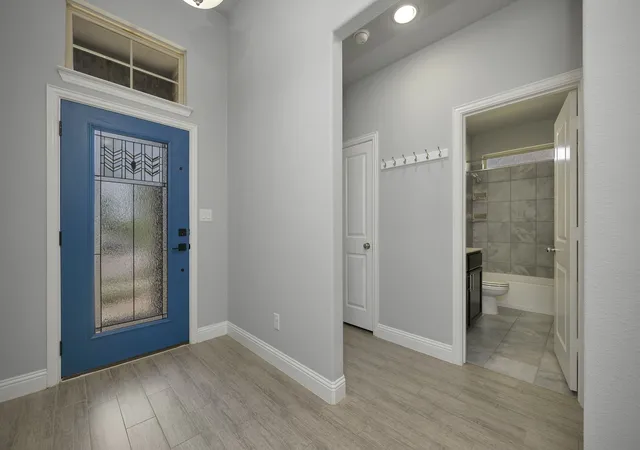 Photo 3 of Single family home for sale at 125 Mossy Oak Trl, Fort Worth, TX 76131 | MLS# 21326890 | Listing updated on 2026-08-22