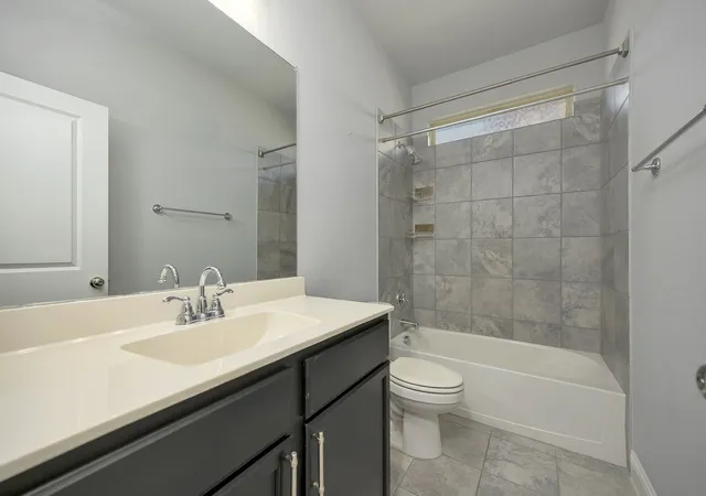 Photo 4 of Single family home for sale at 125 Mossy Oak Trl, Fort Worth, TX 76131 | MLS# 21326890 | Listing updated on 2026-08-22