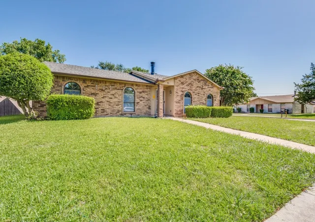 Photo 2 of Single family home for sale at 490 Clear Creek, Coppell, TX 75019 | MLS# 21321436 | Listing updated on 2026-09-27