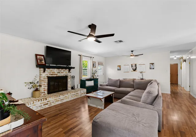 Photo 3 of Single family home for sale at 8 Circle Dr, Teague, TX 75860 | MLS# 21327612 | Listing updated on 2026-08-22