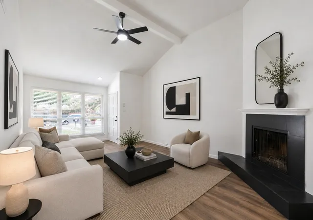 Photo 4 of Single family home for sale at 2429 Chestnut Wy, Bedford, TX 76022 | MLS# 21323085 | Listing updated on 2026-08-22