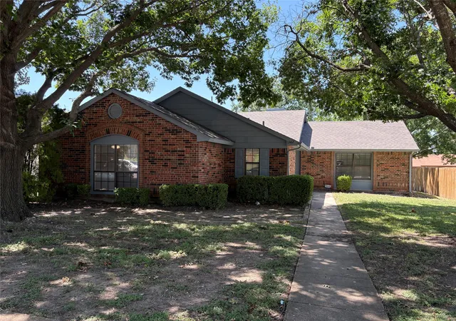 1st image of 1362 Southridge Dr, Lancaster, TX 75146 | MLS# 21327454