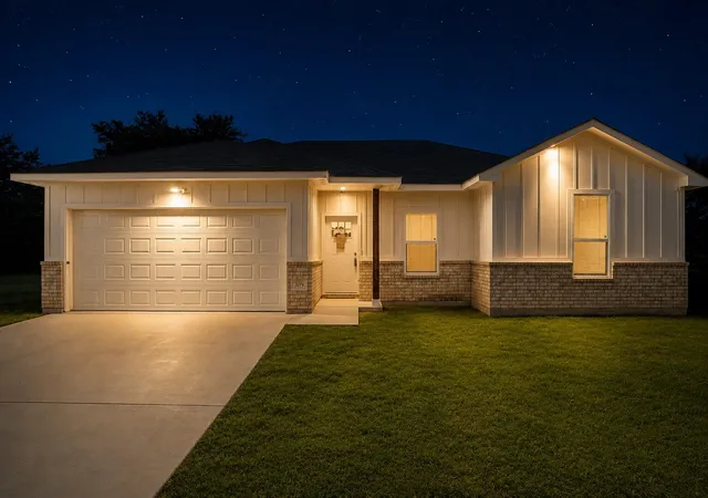 Photo 2 of Single family home for sale at 309 Francis St, Hillsboro, TX 76645 | MLS# 21327464 | Listing updated on 2026-08-24