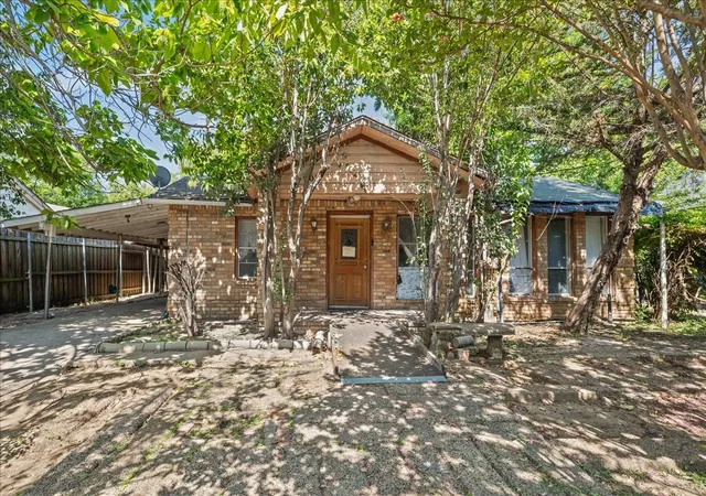 Photo 1 of Single family home for sale at 3907 Odessa St, Dallas, TX 75212 | MLS# 21326658 | Listing updated on 2026-08-26