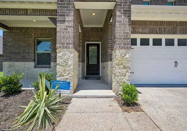 Photo 2 of Single family home for sale at 209 Rocky Rd, Melissa, TX 75454 | MLS# 21319509 | Listing updated on 2026-08-22