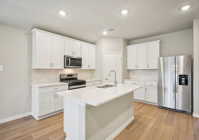 Photo 1 of Sale Pending at 6207 Castamere Dr, Mc Kinney, TX 75071 | MLS# 21327300 | Listing updated on 2026-08-25
