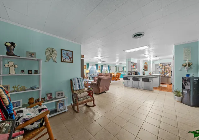 Photo 4 of Single family home for sale at 204 Oakland Pl, Marlin, TX 76661 | MLS# 21295144 | Listing updated on 2026-08-23