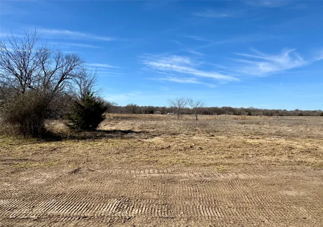 Photo 3 of Sale Pending at Tbd County Road 1043 #Lot 2, Celeste, TX 75423 | MLS# 21328043 | Listing updated on 2026-08-31