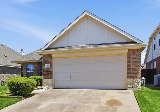 Photo 3 of Single family home for sale at 4517 Fir Dr, Fort Worth, TX 76244 | MLS# 21324053 | Listing updated on 2026-08-22