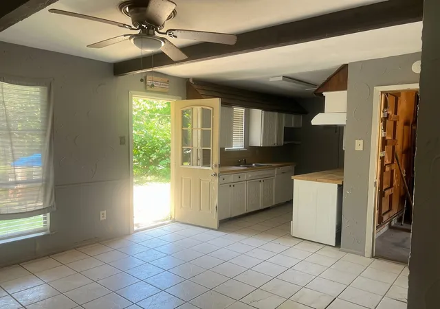4th image of 1300 Meadowcrest Dr, Plano, TX 75075 | MLS# 21326663