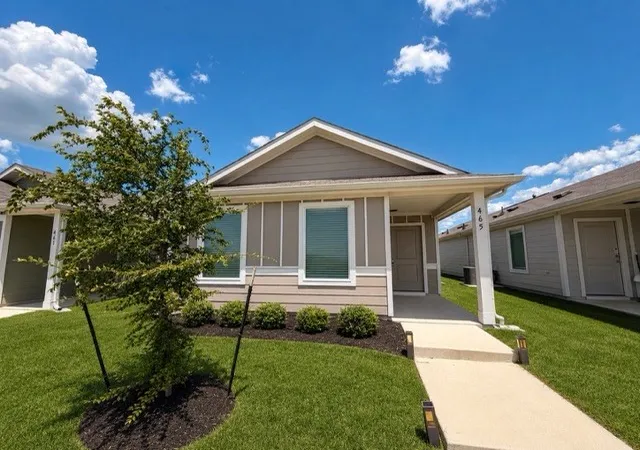 1st image of 465 Whistlestop Wy, Ferris, TX 75125 | MLS# 21328061