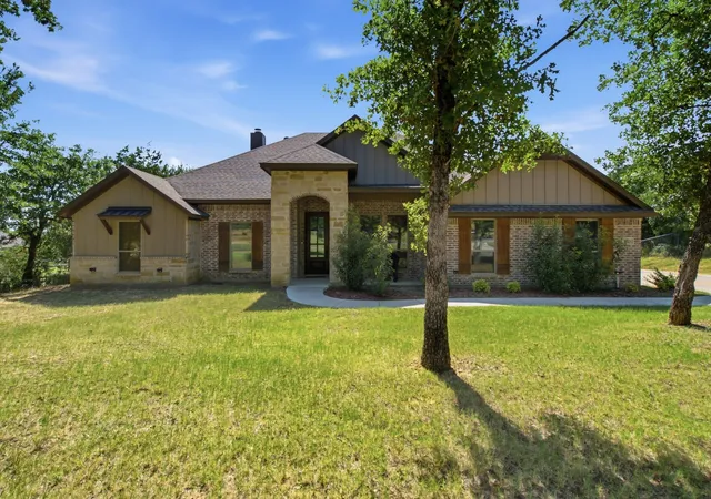Photo 1 of Single family home for sale at 1013 Churchill Ln, Millsap, TX 76066 | MLS# 21327624 | Listing updated on 2026-08-22