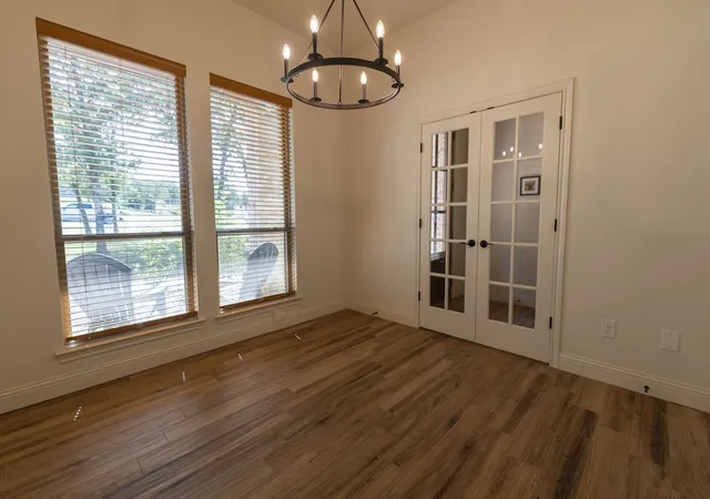 Photo 4 of Single family home for sale at 1013 Churchill Ln, Millsap, TX 76066 | MLS# 21327624 | Listing updated on 2026-08-22
