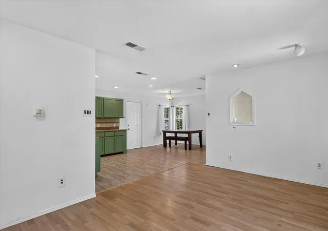 Photo 2 of Single family home for sale at 4912 Borden Dr, Fort Worth, TX 76116 | MLS# 21327911 | Listing updated on 2026-10-30