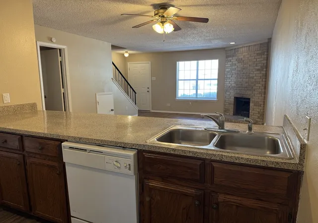 Photo 4 of Townhouse for sale at 154 Austin Stone Dr, Duncanville, TX 75137 | MLS# 21328083 | Listing updated on 2026-07-20