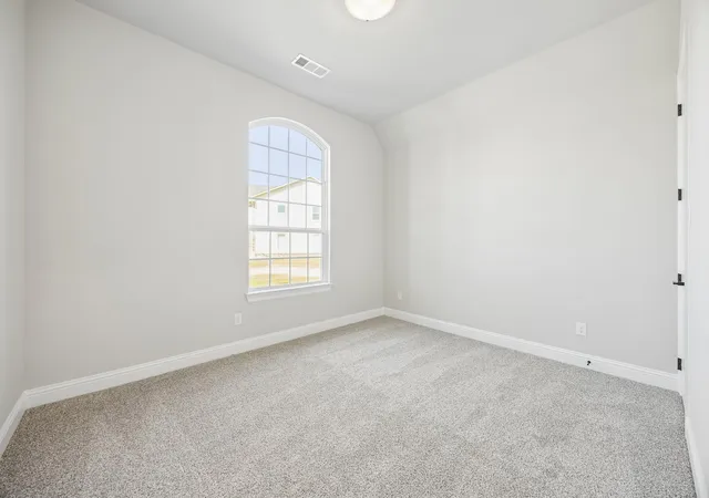 Photo 3 of Single family home for sale at 100 Bristol Ln, Azle, TX 76020 | MLS# 21328110 | Listing updated on 2026-08-19