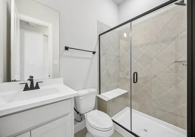 Photo 4 of Single family home for sale at 100 Bristol Ln, Azle, TX 76020 | MLS# 21328110 | Listing updated on 2026-08-19