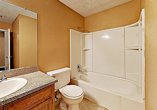 Photo 4 of Townhouse for sale at 146 Austin Stone Dr, Duncanville, TX 75137 | MLS# 21328155 | Listing updated on 2026-07-16