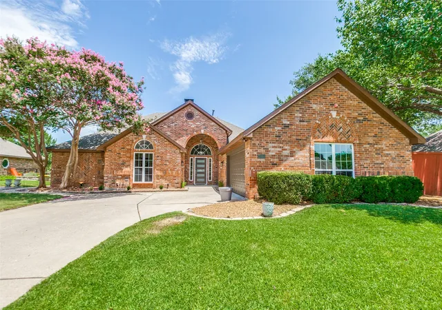 Photo 2 of Single family home for sale at 3001 Oak Springs Dr, Garland, TX 75044 | MLS# 21325444 | Listing updated on 2026-09-05