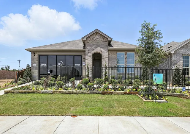 Photo 1 of Single family home for sale at 364 Wayland St, Keene, TX 76059 | MLS# 21324724 | Listing updated on 2026-07-21