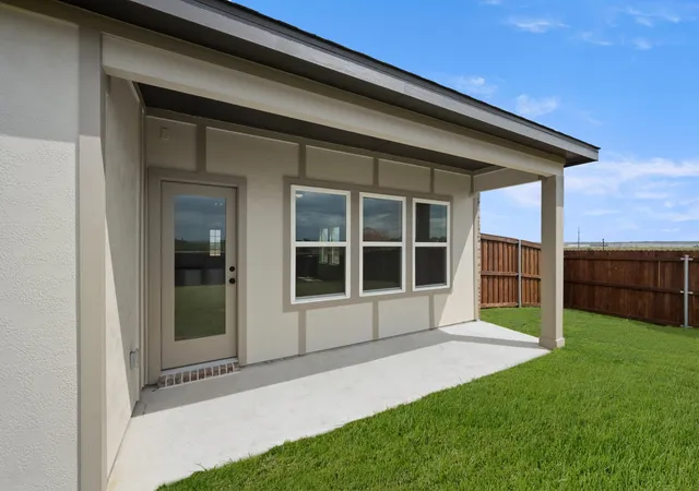 Photo 3 of Single family home for sale at 709 Durango St, Midlothian, TX 76065 | MLS# 21328137 | Listing updated on 2026-10-05