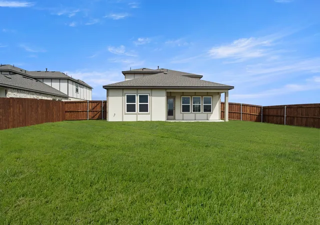 Photo 4 of Single family home for sale at 709 Durango St, Midlothian, TX 76065 | MLS# 21328137 | Listing updated on 2026-10-05