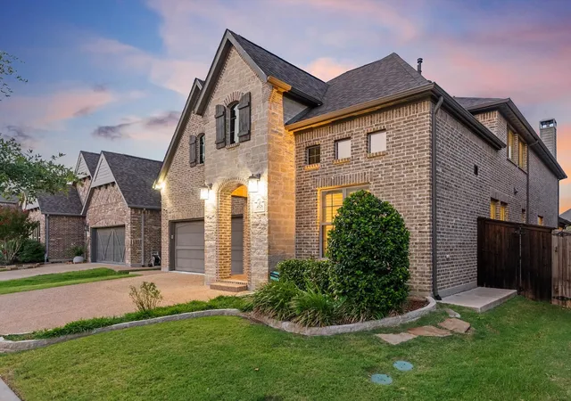 Photo 2 of Single family home for sale at 4528 Sir Craig Dr, Carrollton, TX 75010 | MLS# 21324089 | Listing updated on 2026-07-11