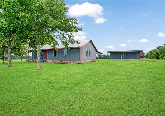 Photo 3 of Single family home for sale at 258 County Road 14665, Paris, TX 75462 | MLS# 21323833 | Listing updated on 2026-09-22
