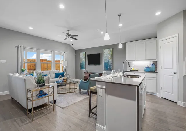 Photo 4 of Single family home for sale at 4137 Cornerstone Cir, Granbury, TX 76048 | MLS# 21325211 | Listing updated on 2026-07-11