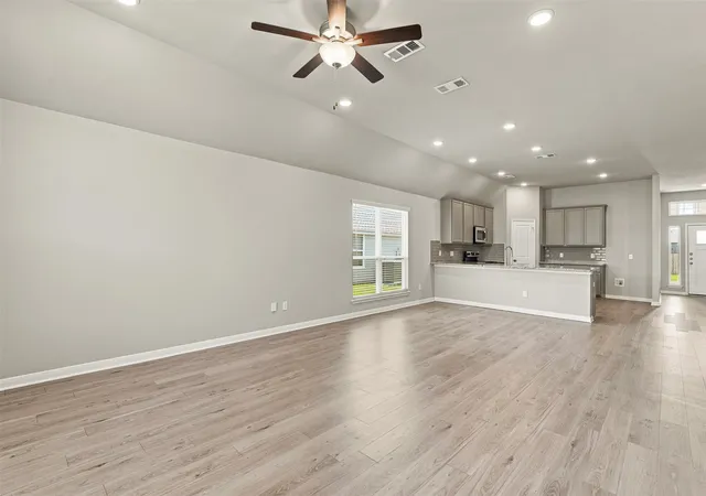 Photo 4 of Single family home for sale at 3228 Dottavio Rd, Lorena, TX 76655 | MLS# 21318610 | Listing updated on 2026-08-22