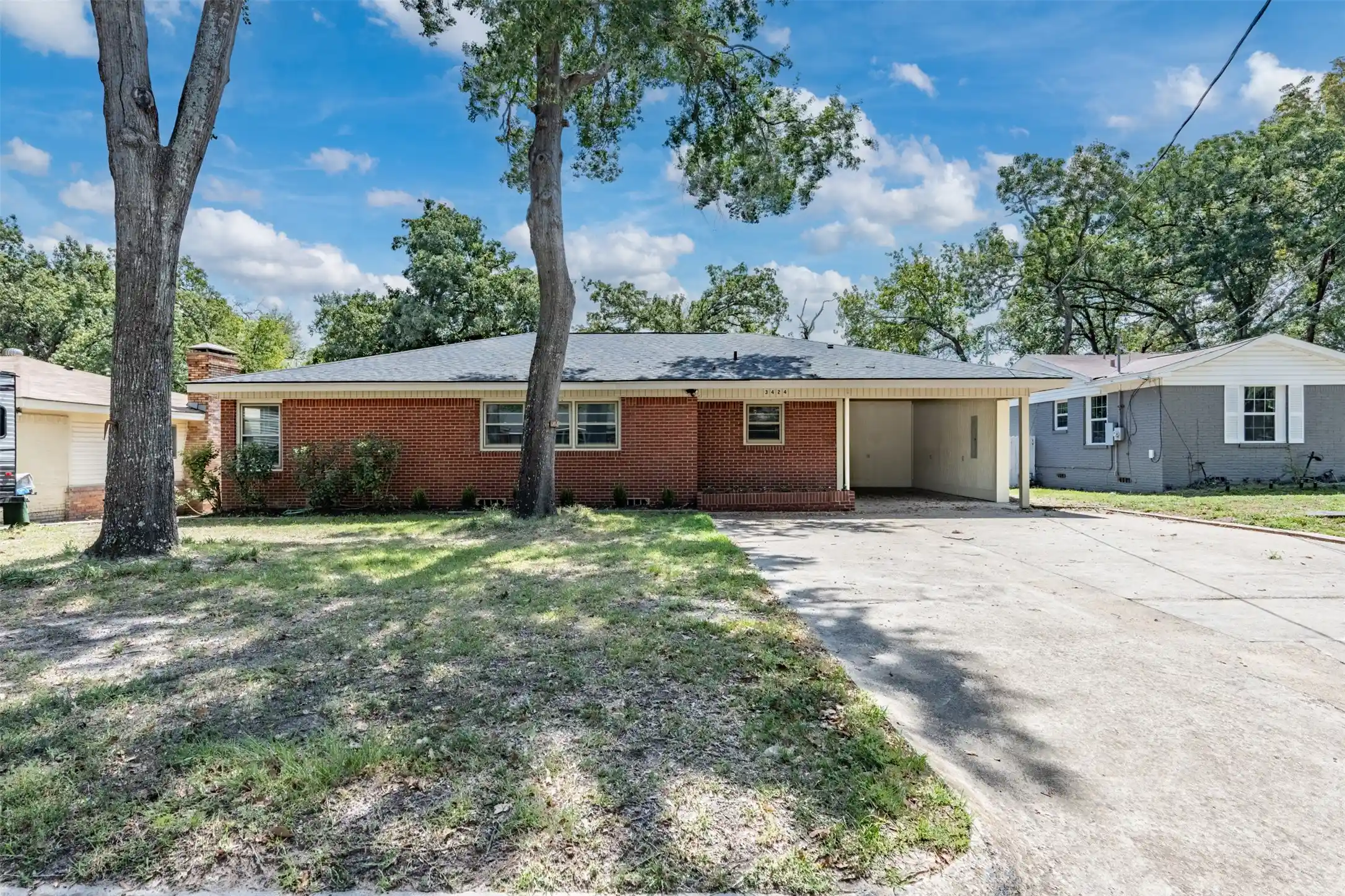 Photo 1 of Single family home for sale at 3424 Martha St, Tyler, TX 75702 | MLS# 21325516 | Listing updated on 2026-10-27