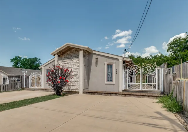4th image of 630 Nw 11Th St, Grand Prairie, TX 75050 | MLS# 21328098