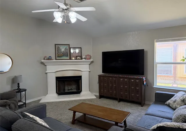 Photo 3 of Single family home for sale at 224 Spring Hollow Dr, Fort Worth, TX 76131 | MLS# 21328228 | Listing updated on 2026-08-21