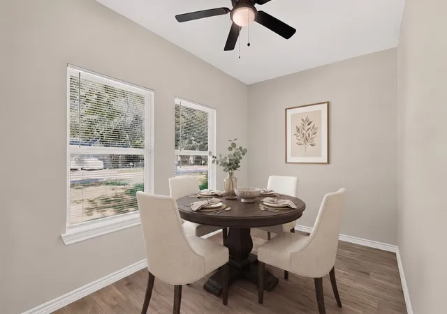 Photo 2 of Single family home for sale at 724 N Clements St, Gainesville, TX 76240 | MLS# 21328242 | Listing updated on 2026-10-02