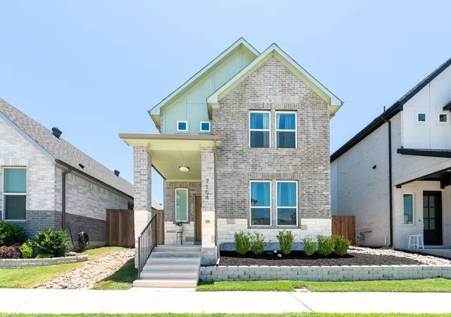 Photo 1 of Single family home for sale at 7104 Bayhill Ln, Rowlett, TX 75088 | MLS# 21327996 | Listing updated on 2026-08-22