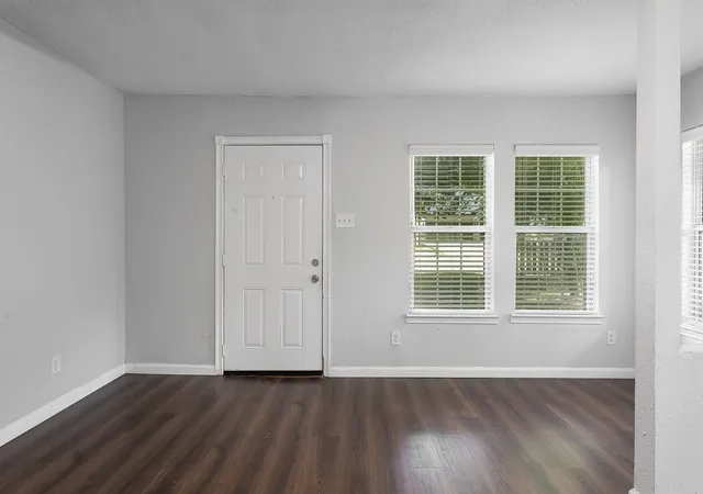 Photo 3 of Single family home for sale at 1330 Fordham Rd, Dallas, TX 75216 | MLS# 21325679 | Listing updated on 2026-08-11