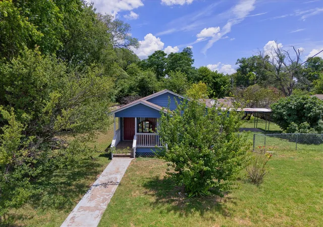 Photo 1 of Single family home for sale at 403 Dallas, Waco, TX 76704 | MLS# 21328003 | Listing updated on 2026-07-11