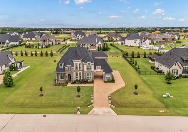 Photo 2 of Single family home for sale at 6309 Holbrook Cir, Parker, TX 75002 | MLS# 21327804 | Listing updated on 2026-08-22