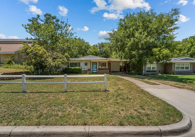 Photo 1 of Single family home for sale at 4509 Donnelly Ave, Fort Worth, TX 76107 | MLS# 21327997 | Listing updated on 2026-09-02