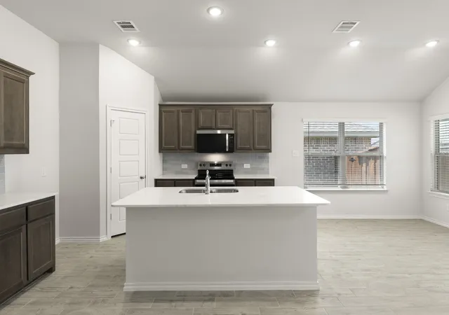 Photo 3 of Single family home for sale at 3266 Ribisl Ln, Royse City, TX 75189 | MLS# 21328275 | Listing updated on 2026-10-01