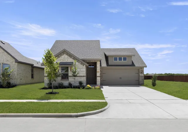 Photo 1 of Single family home for sale at 217 Van Horn Dr, Terrell, TX 75160 | MLS# 21328325 | Listing updated on 2026-10-01