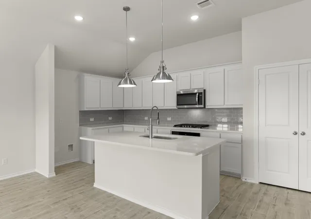 Photo 3 of Single family home for sale at 217 Van Horn Dr, Terrell, TX 75160 | MLS# 21328325 | Listing updated on 2026-10-01