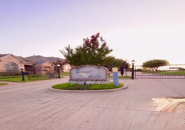 Photo 2 of Land for sale at 612 Rainbow Creek Ct, Arlington, TX 76012 | MLS# 21328237 | Listing updated on 2026-08-22