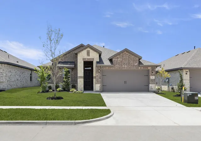 Photo 1 of Sale Pending at 213 Van Horn Dr, Terrell, TX 75160 | MLS# 21328329 | Listing updated on 2026-10-06